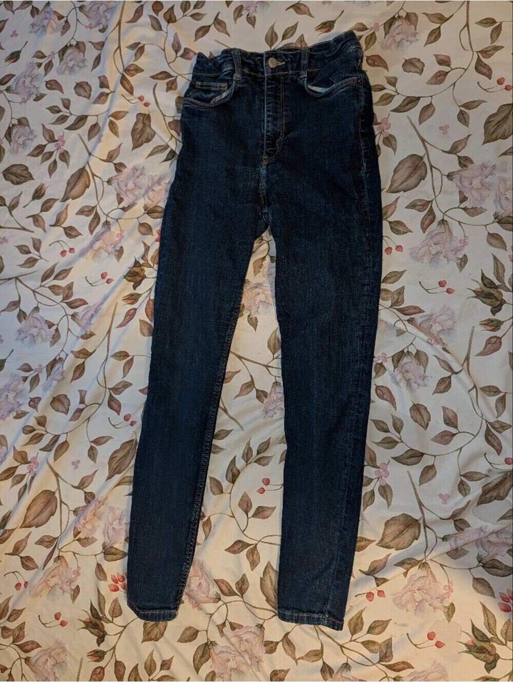 Zara Women's Dark Blue Skinny Jeans Size 6